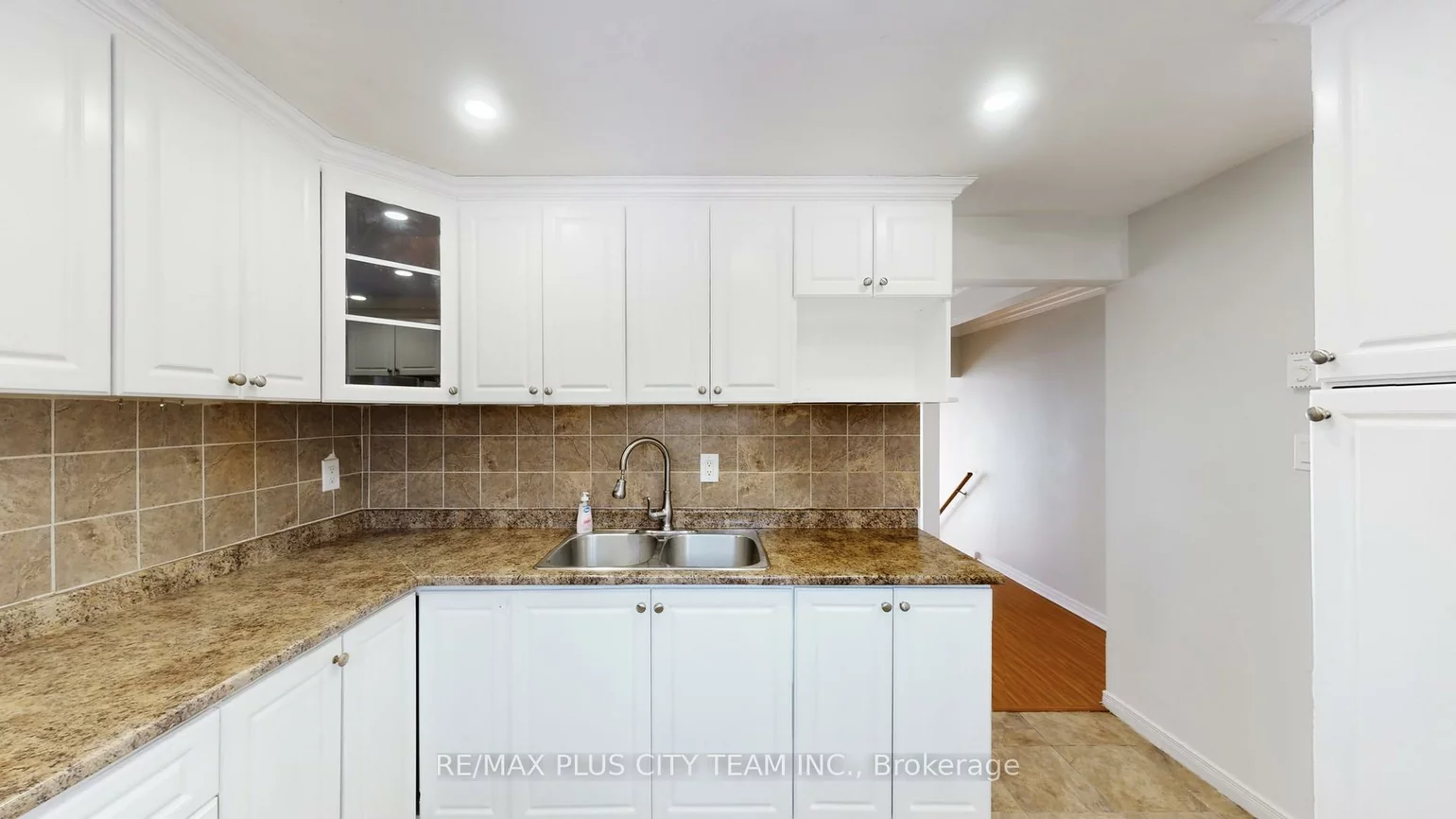 50, Darras, Southgate, Brampton