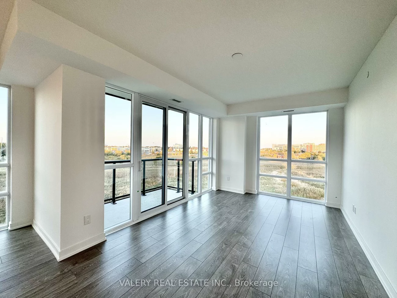 225, Malta Avenua, Fletcher's Creek South, Brampton