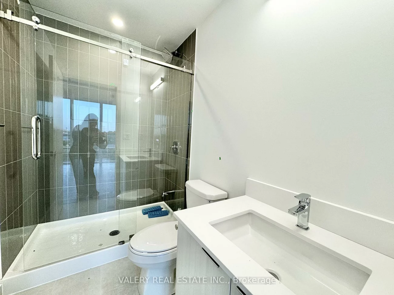 225, Malta Avenua, Fletcher's Creek South, Brampton