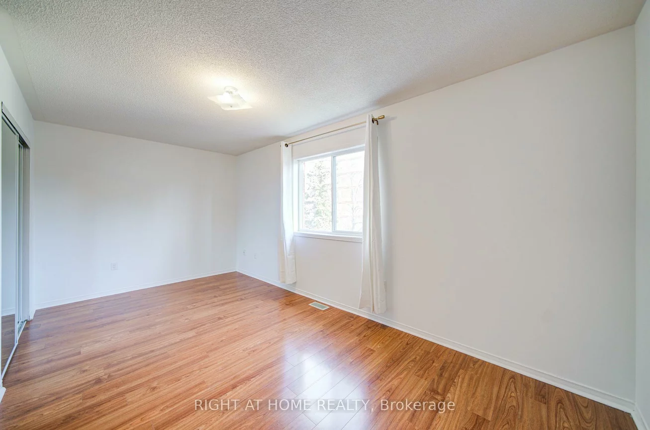 120, Railroad, Downtown Brampton, Brampton