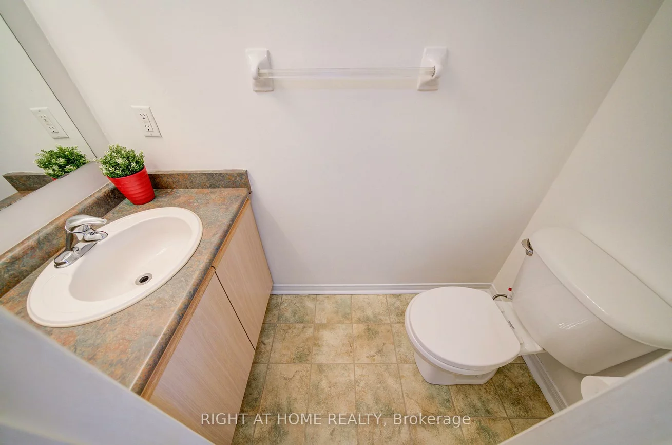 120, Railroad, Downtown Brampton, Brampton