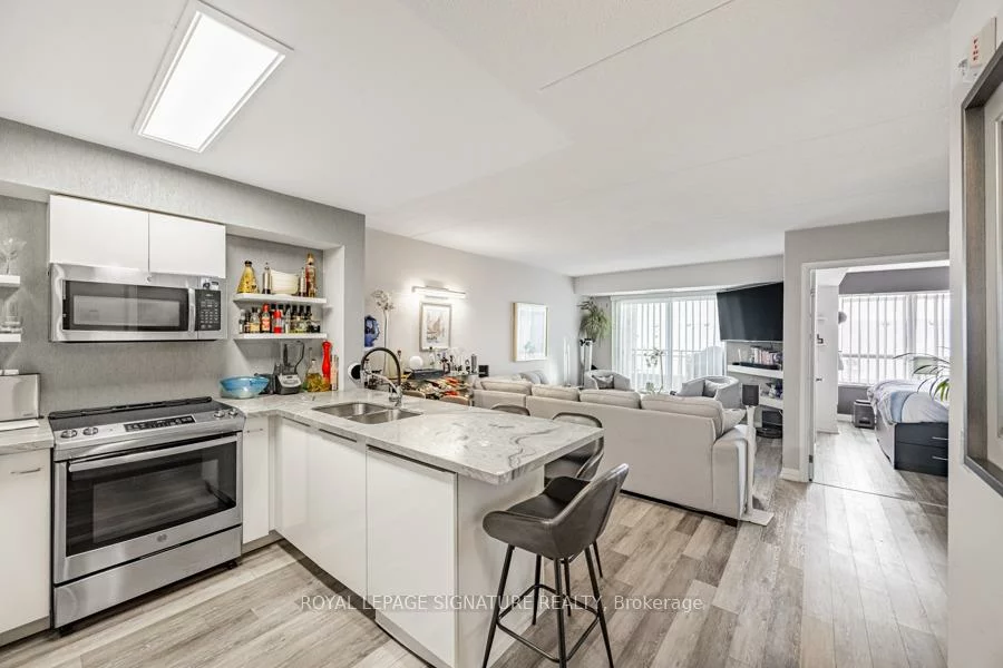 30, Via Rosedale, Sandringham-Wellington, Brampton