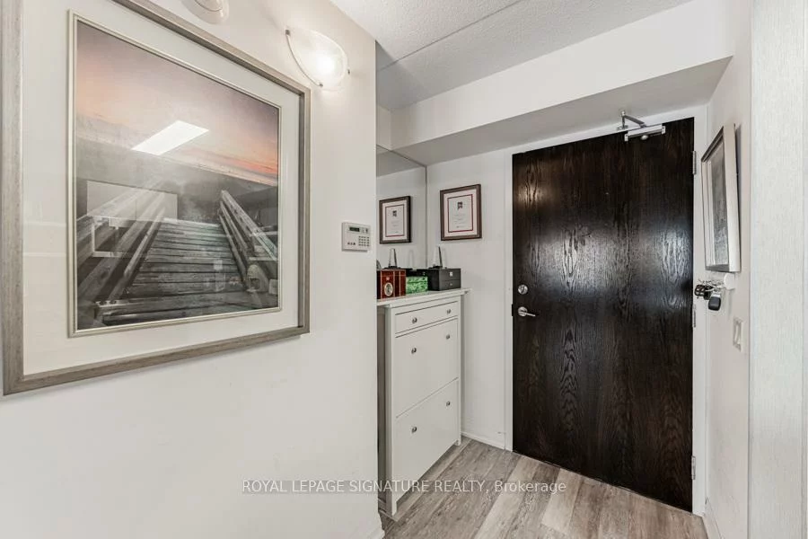 30, Via Rosedale, Sandringham-Wellington, Brampton