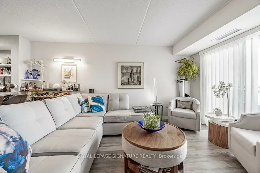 30, Via Rosedale, Sandringham-Wellington, Brampton