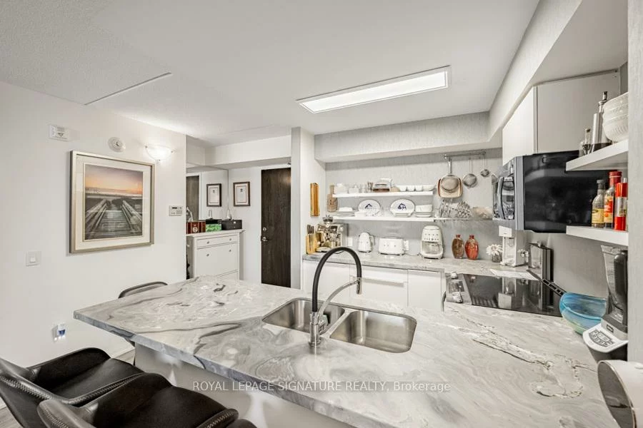 30, Via Rosedale, Sandringham-Wellington, Brampton