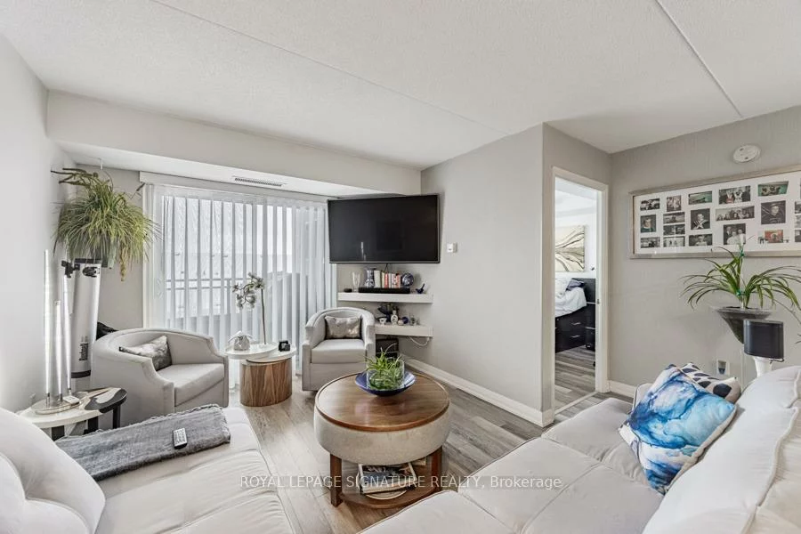 30, Via Rosedale, Sandringham-Wellington, Brampton
