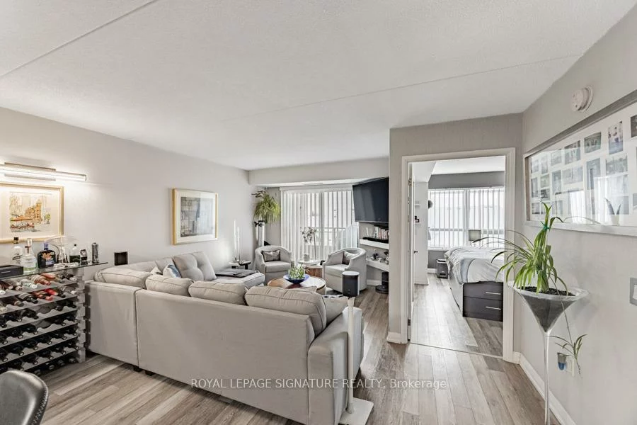 30, Via Rosedale, Sandringham-Wellington, Brampton