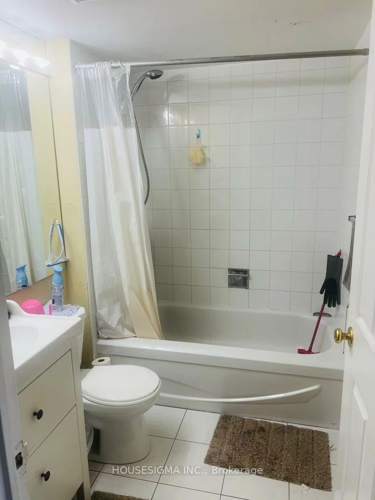 26, Hanover, Queen Street Corridor, Brampton