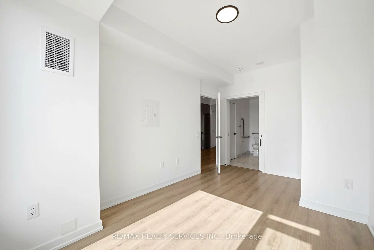 10, Lagerfeld, Northwest Brampton, Brampton