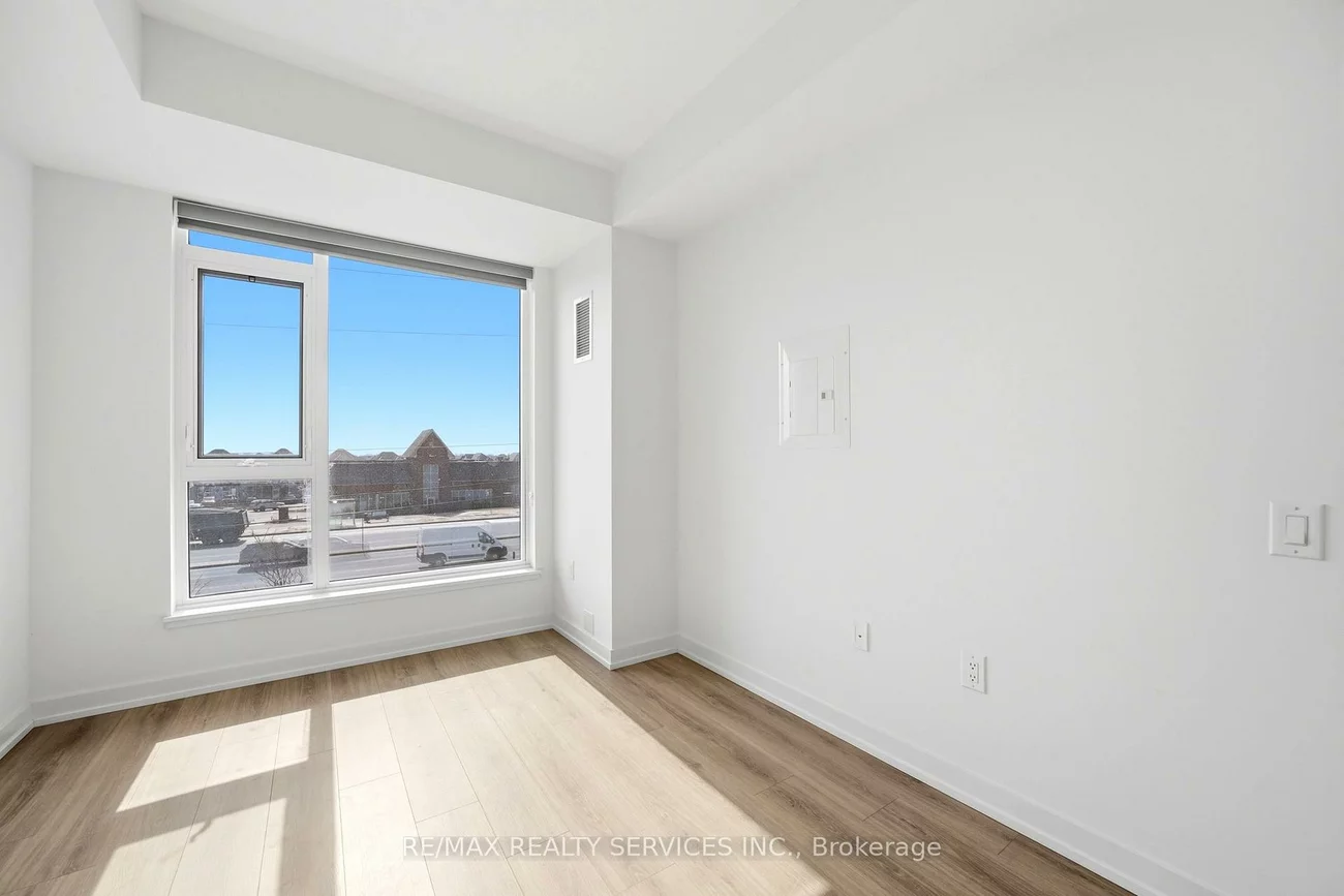 10, Lagerfeld, Northwest Brampton, Brampton