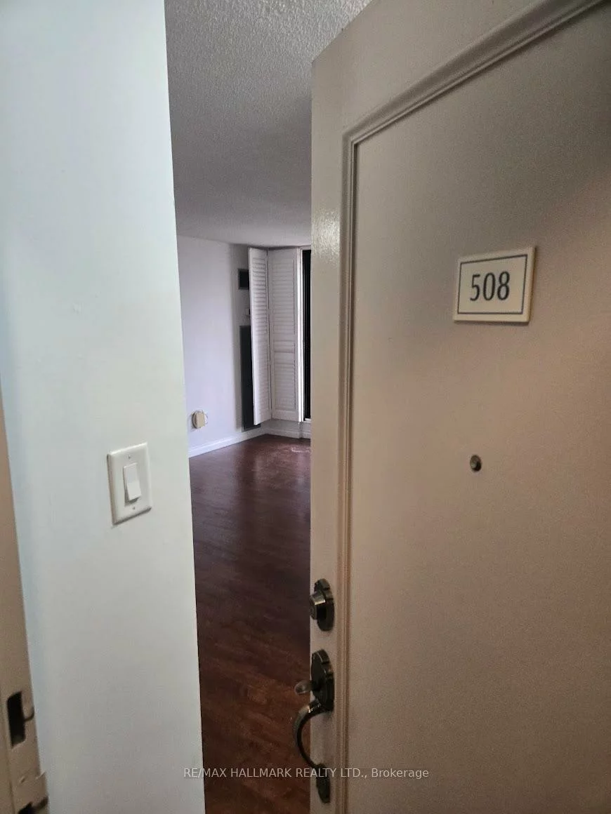 3, Lisa, Queen Street Corridor, Brampton