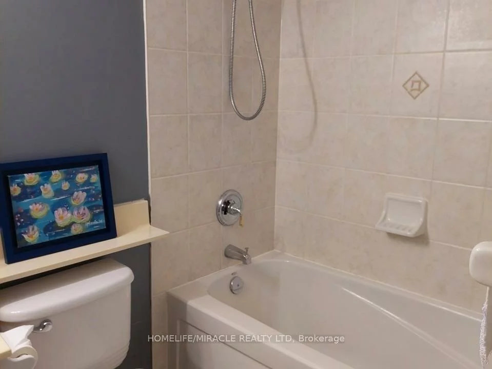25, Via Rosedale, Sandringham-Wellington, Brampton