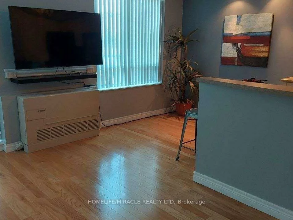 25, Via Rosedale, Sandringham-Wellington, Brampton