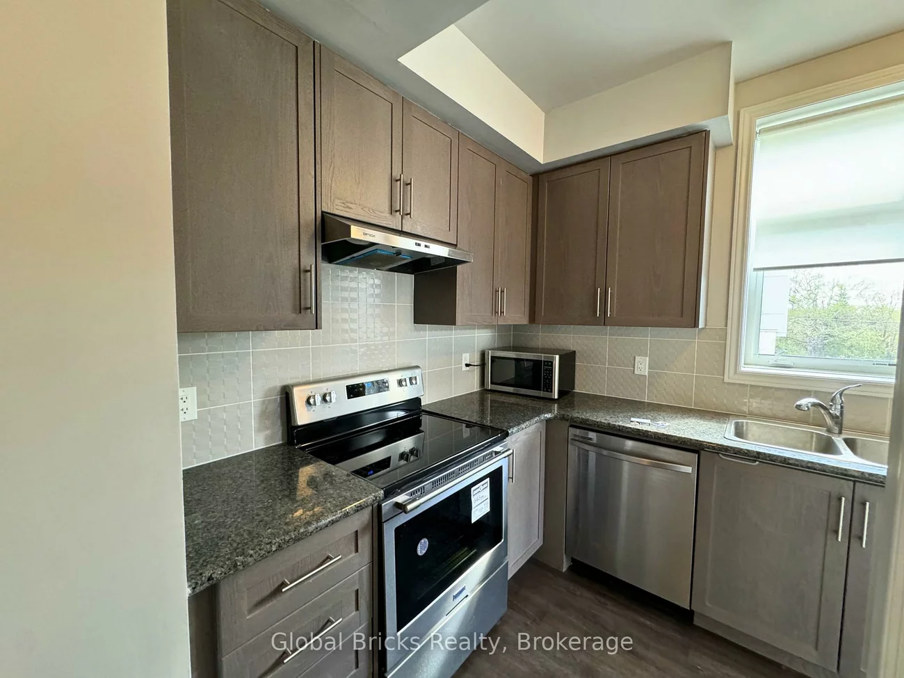 10, Halliford Pl, Bram East, Brampton