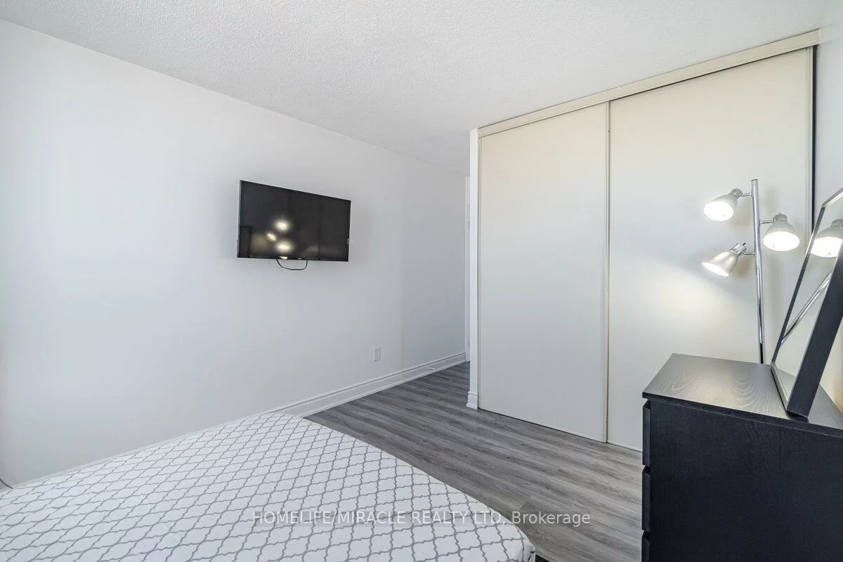 30, Malta, Fletcher's Creek South, Brampton