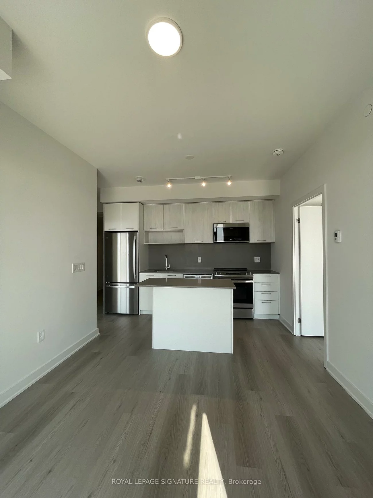 40, Lagerfeld, Northwest Brampton, Brampton