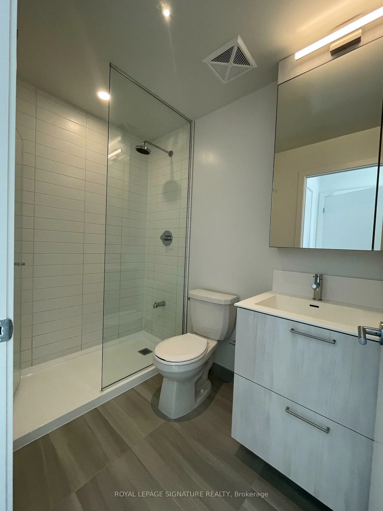 40, Lagerfeld, Northwest Brampton, Brampton