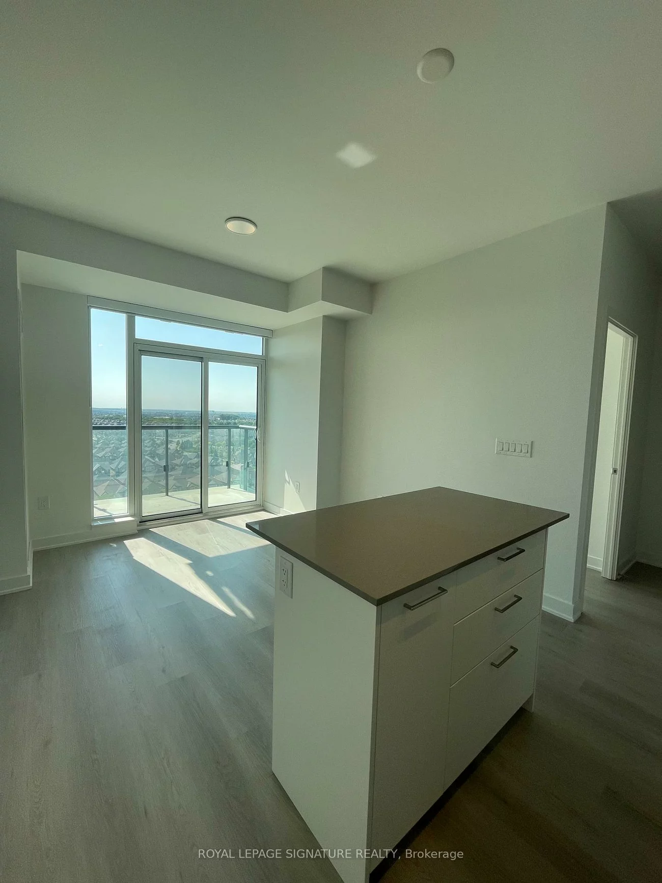 40, Lagerfeld, Northwest Brampton, Brampton