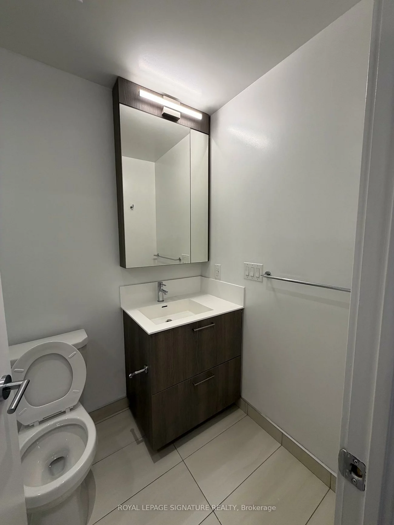 40, Lagerfeld, Northwest Brampton, Brampton