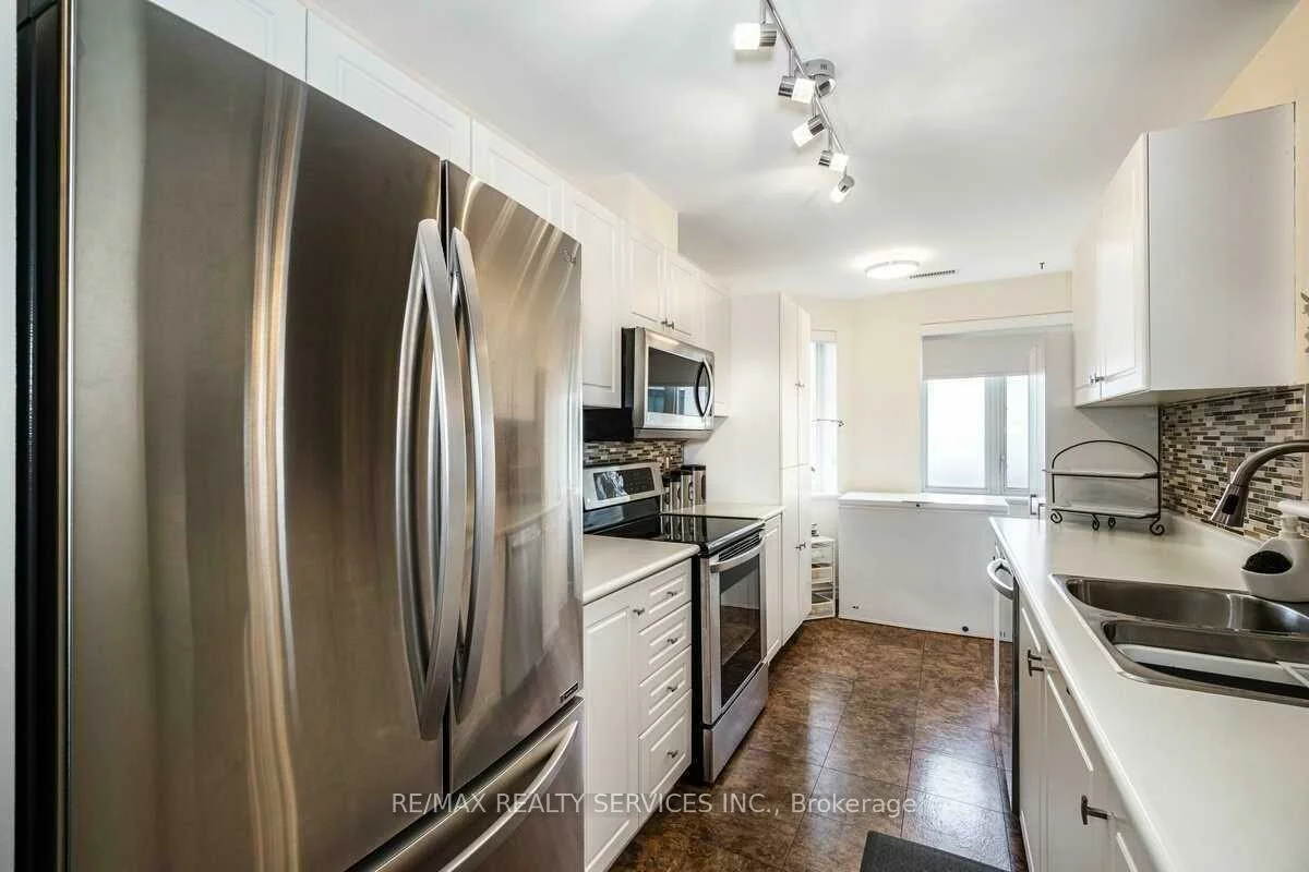 10, Dayspring, Goreway Drive Corridor, Brampton