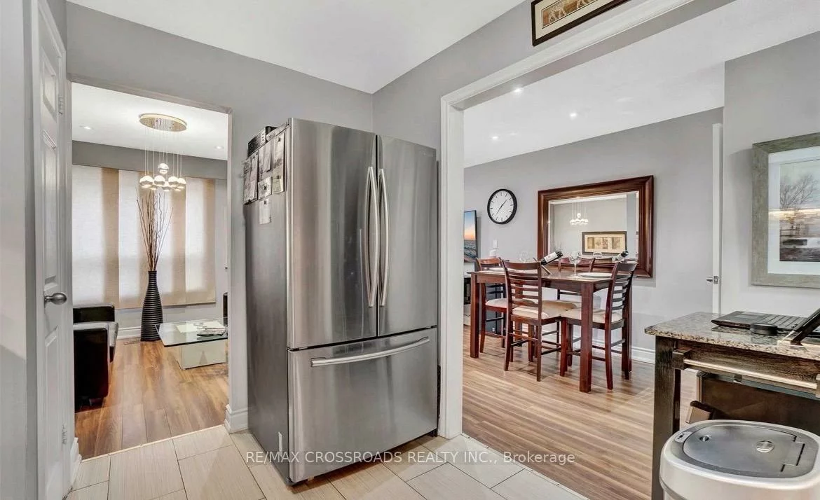 90, Foster, Brampton North, Brampton