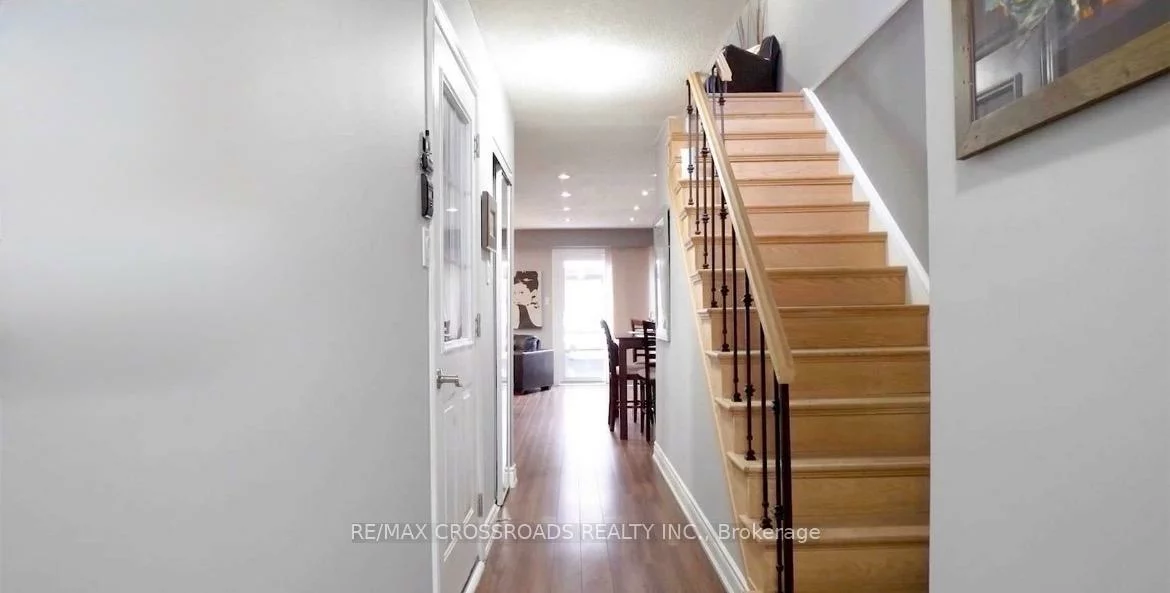 90, Foster, Brampton North, Brampton