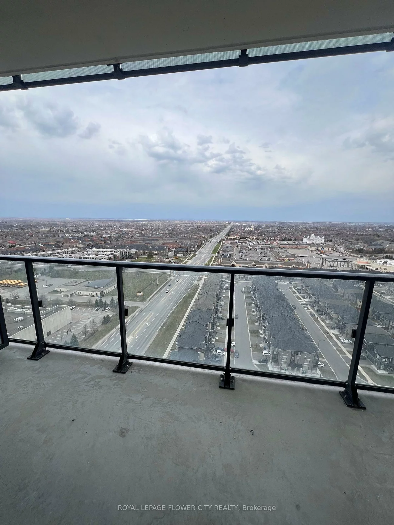 15, Skyridge, Bram East, Brampton