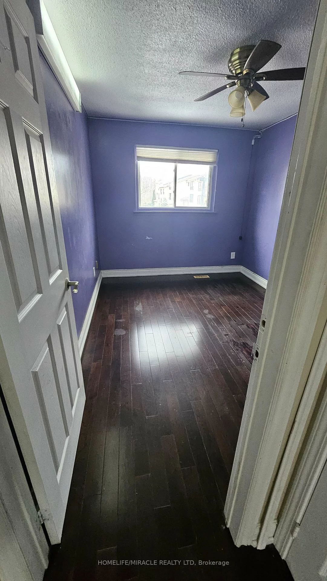 24-24, Guildford, Central Park, Brampton