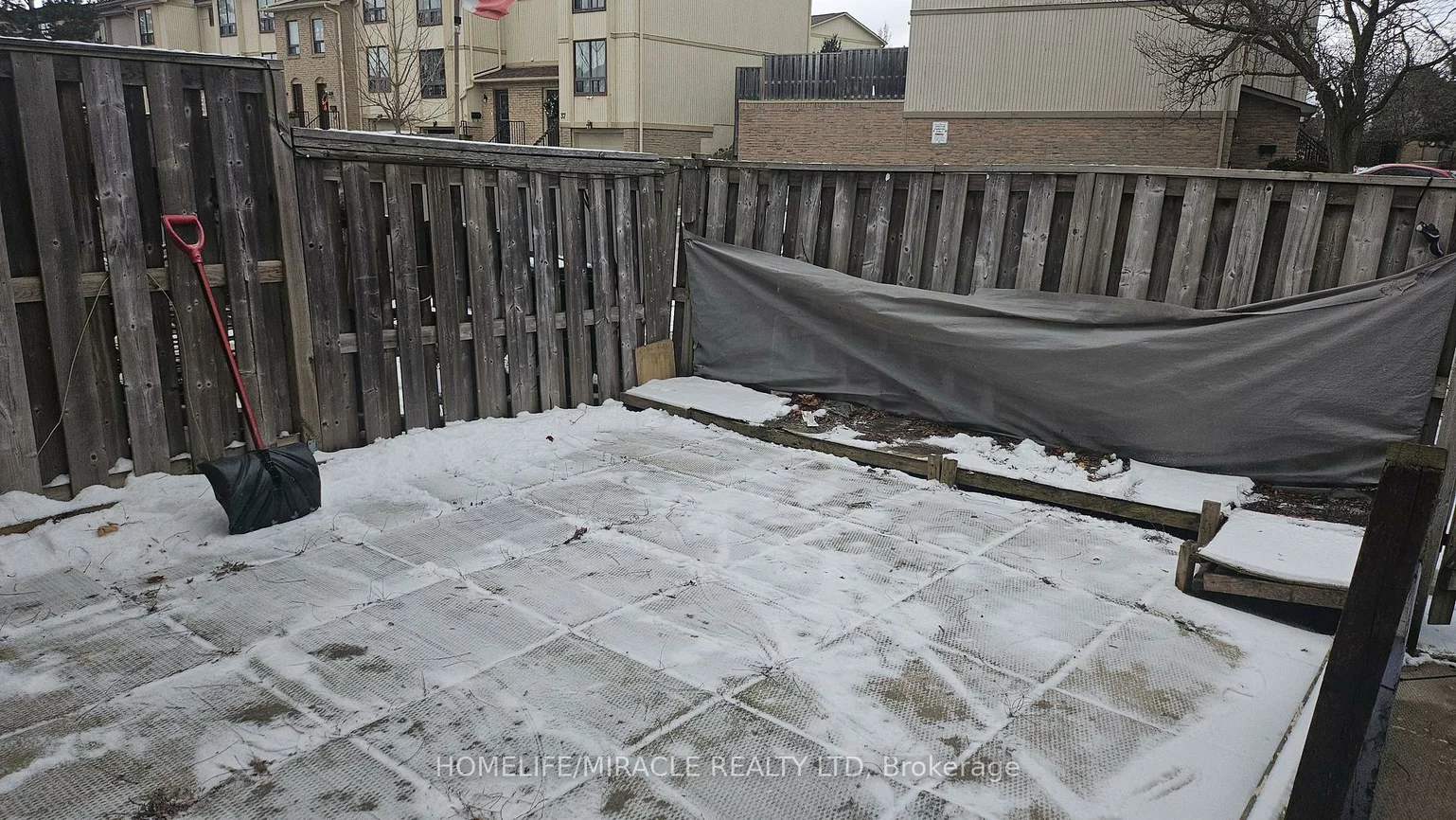 24-24, Guildford, Central Park, Brampton
