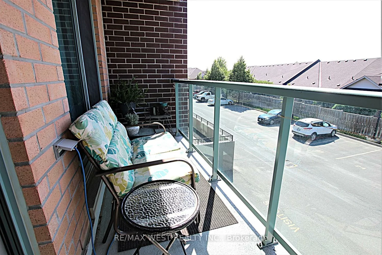 65, Via Rosedale, Sandringham-Wellington, Brampton