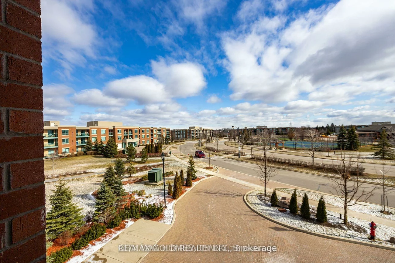 50, Via Rosedale, Sandringham-Wellington, Brampton