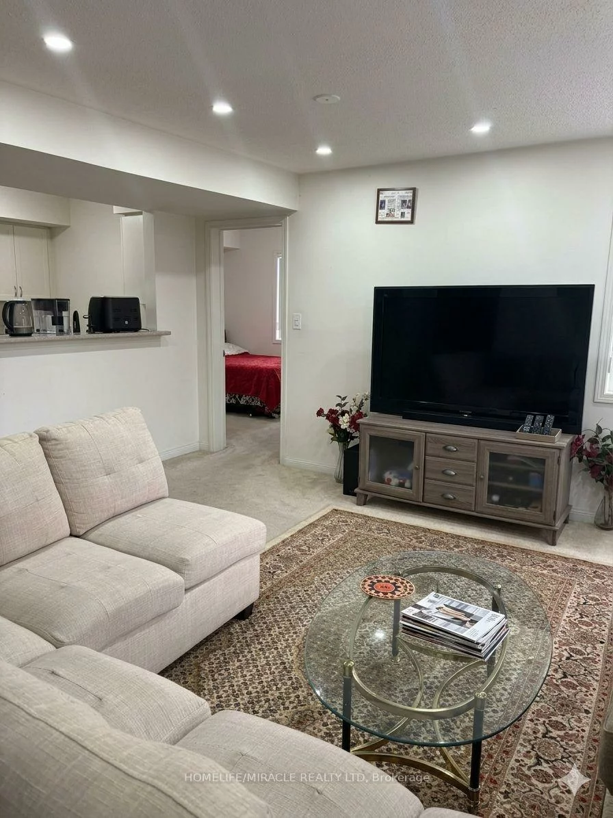 250, Sunny Meadow, Sandringham-Wellington, Brampton
