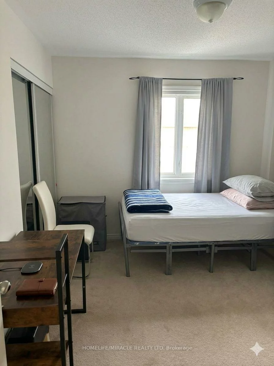 250, Sunny Meadow, Sandringham-Wellington, Brampton