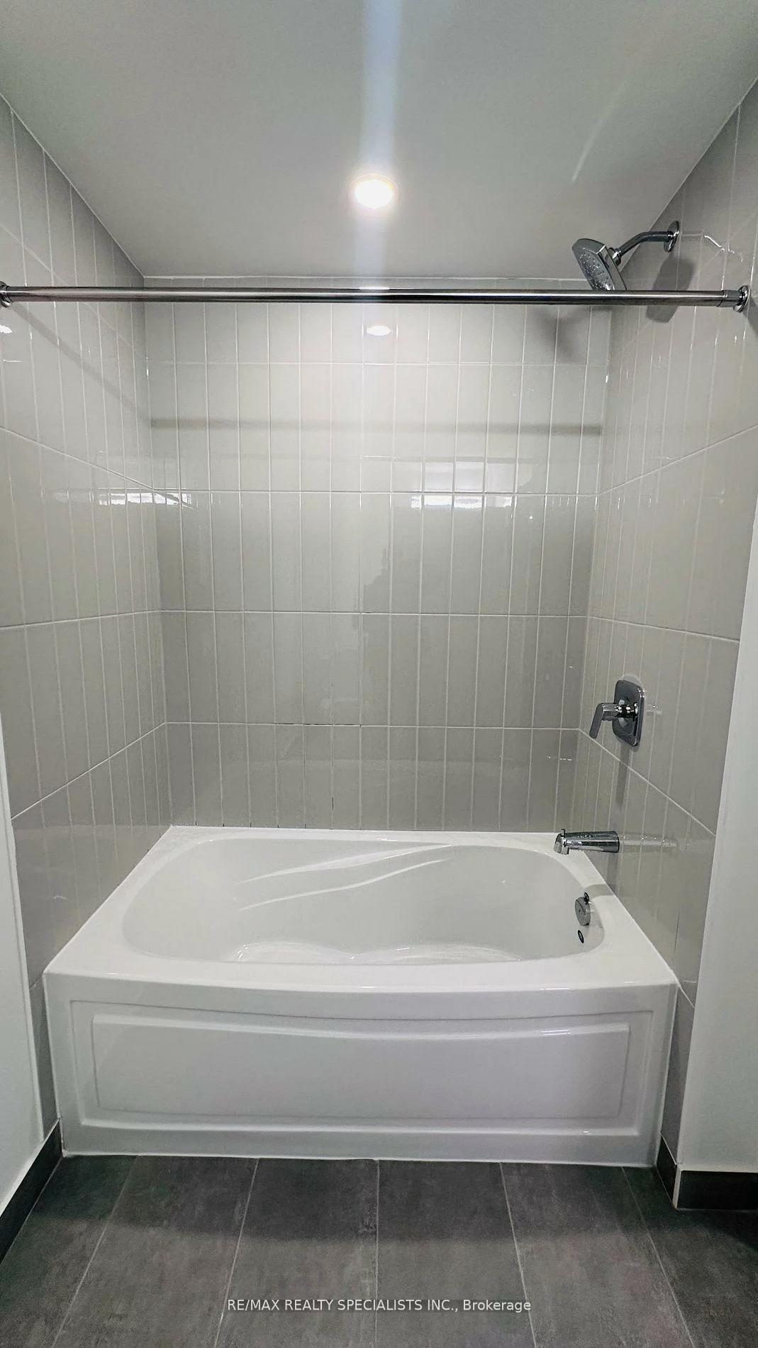 225, Malta, Fletcher's Creek South, Brampton