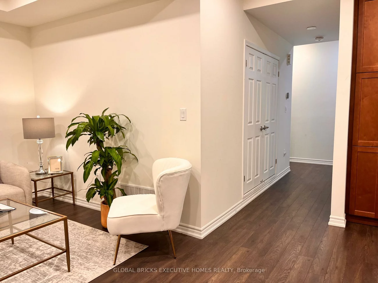 220, Lagerfeld, Northwest Brampton, Brampton