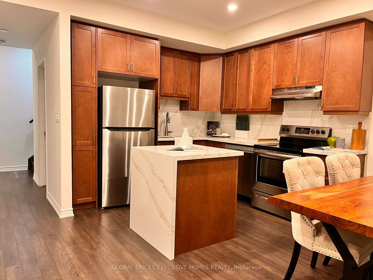 220, Lagerfeld, Northwest Brampton, Brampton
