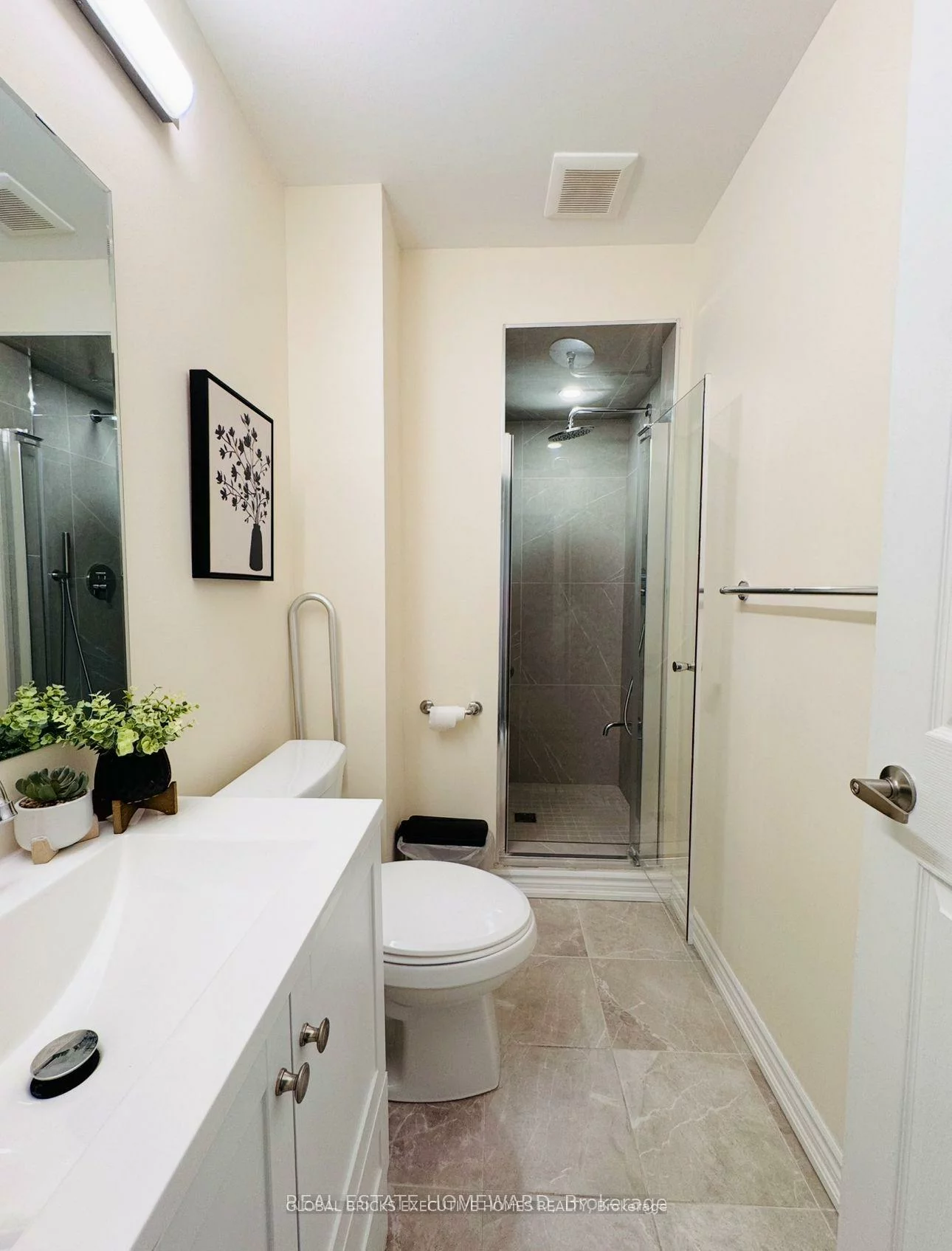 220, Lagerfeld, Northwest Brampton, Brampton