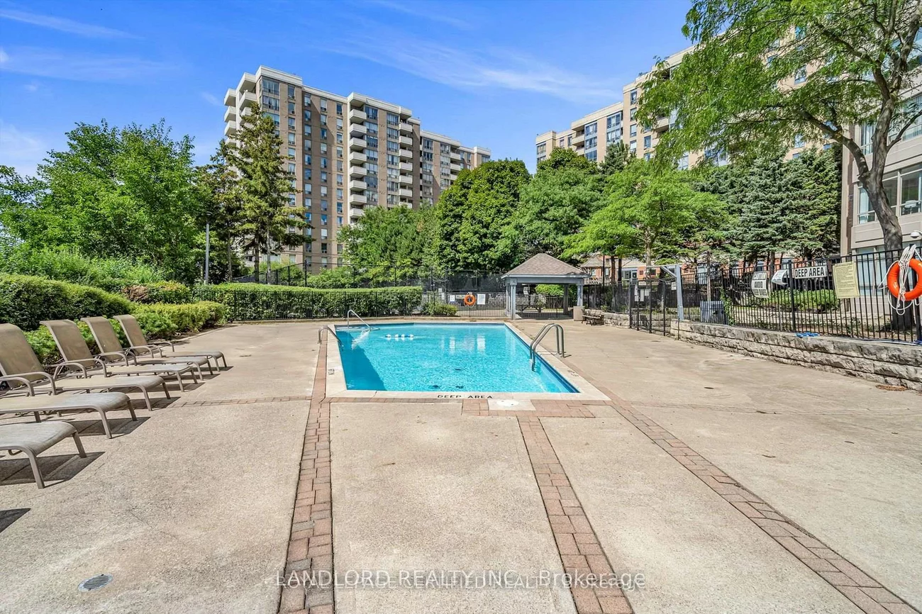 30, Malta, Fletcher's Creek South, Brampton