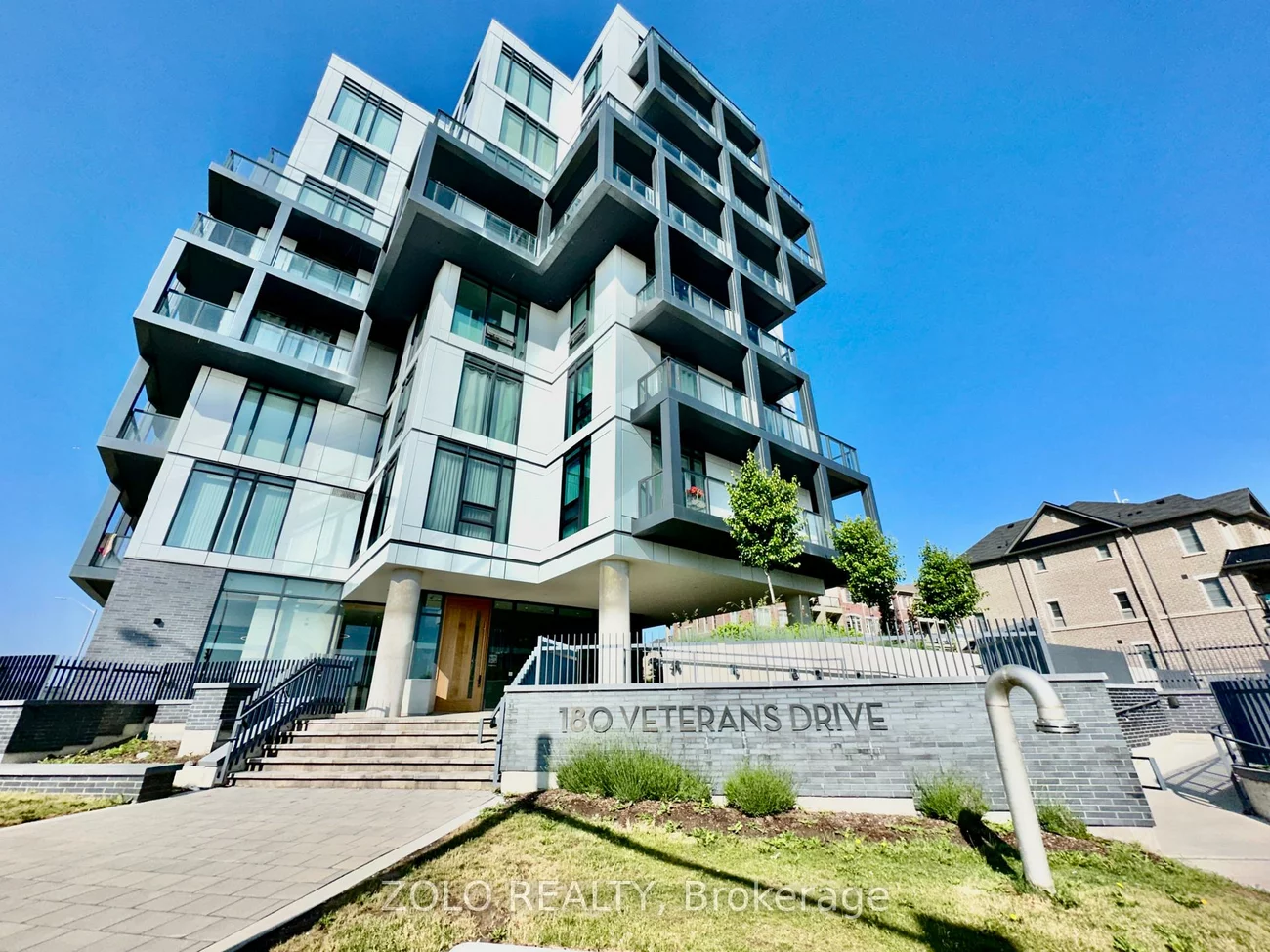 180, Veterans, Northwest Brampton, Brampton
