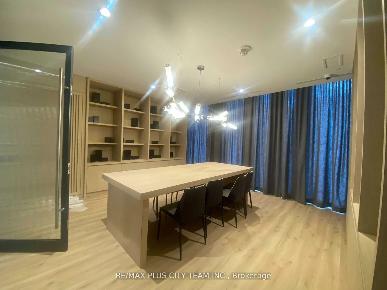 215, Veterans, Northwest Brampton, Brampton