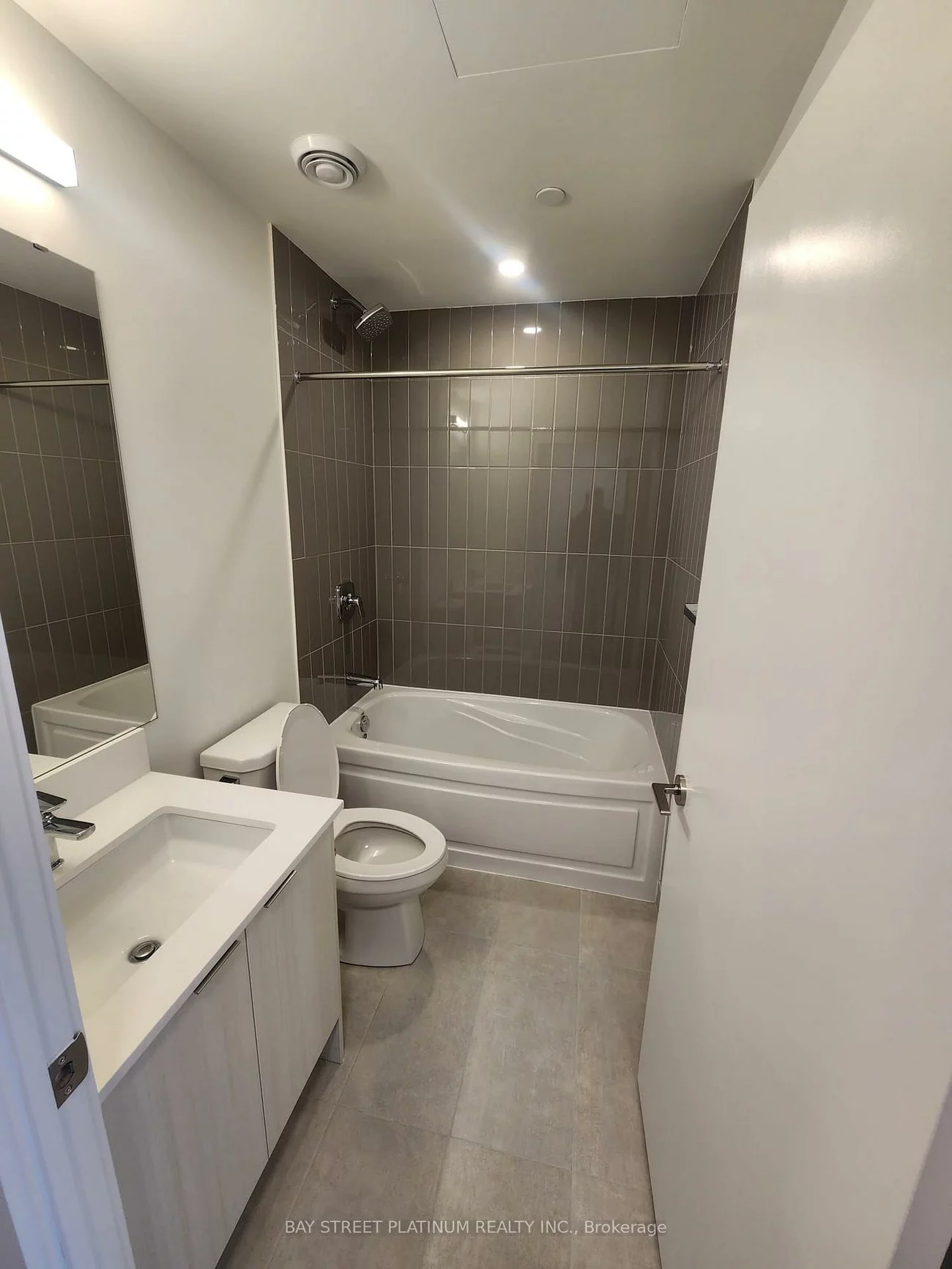 225, Malta, Fletcher's Creek South, Brampton