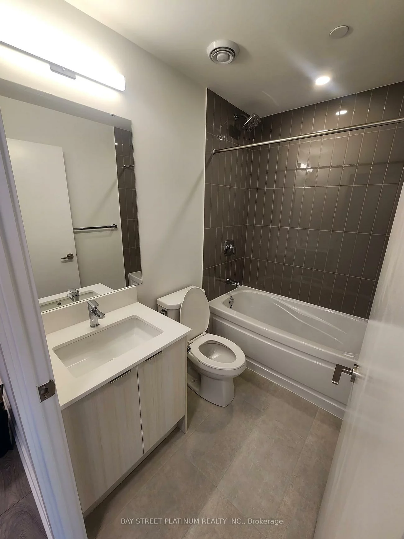225, Malta, Fletcher's Creek South, Brampton