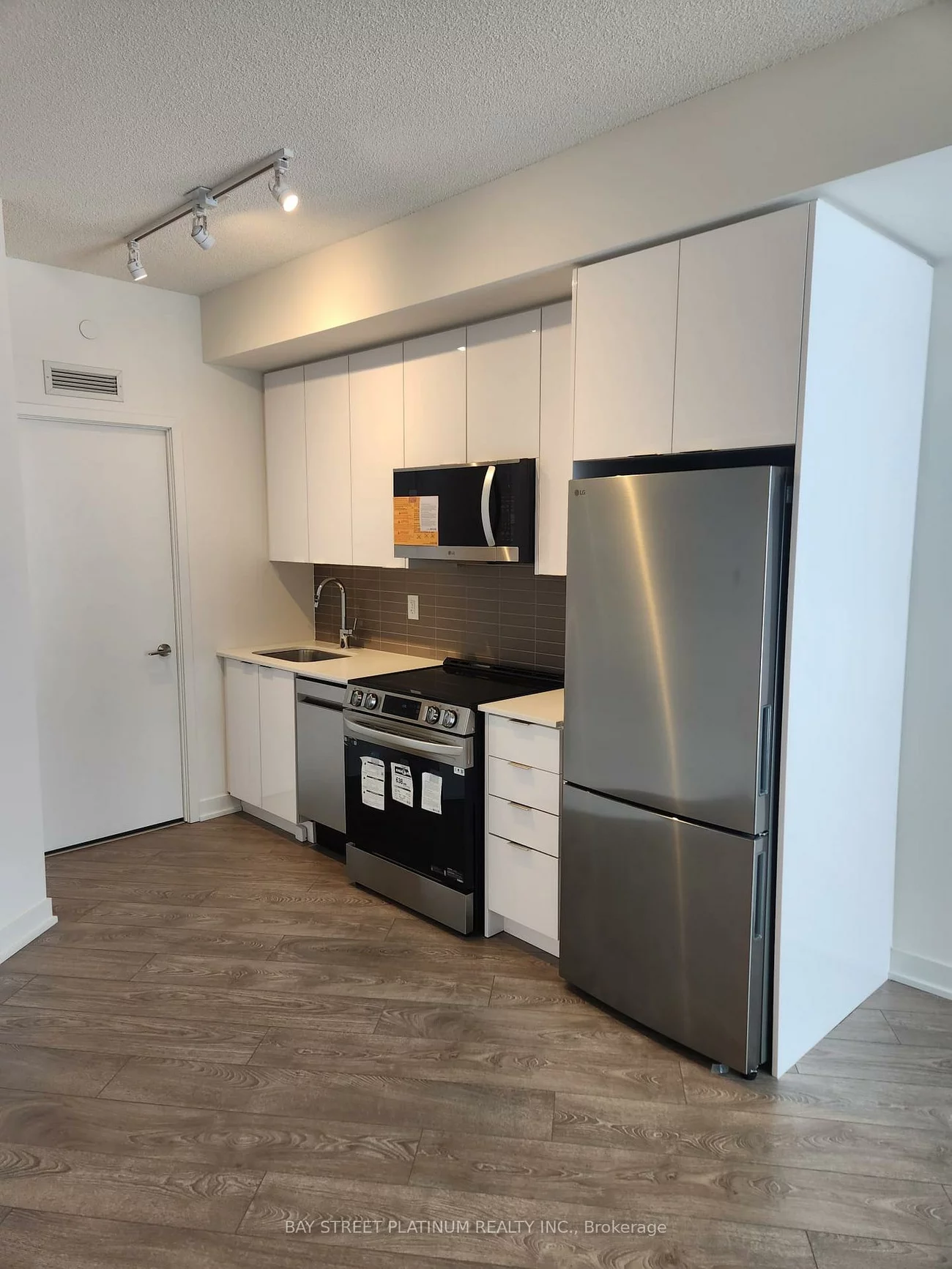 225, Malta, Fletcher's Creek South, Brampton