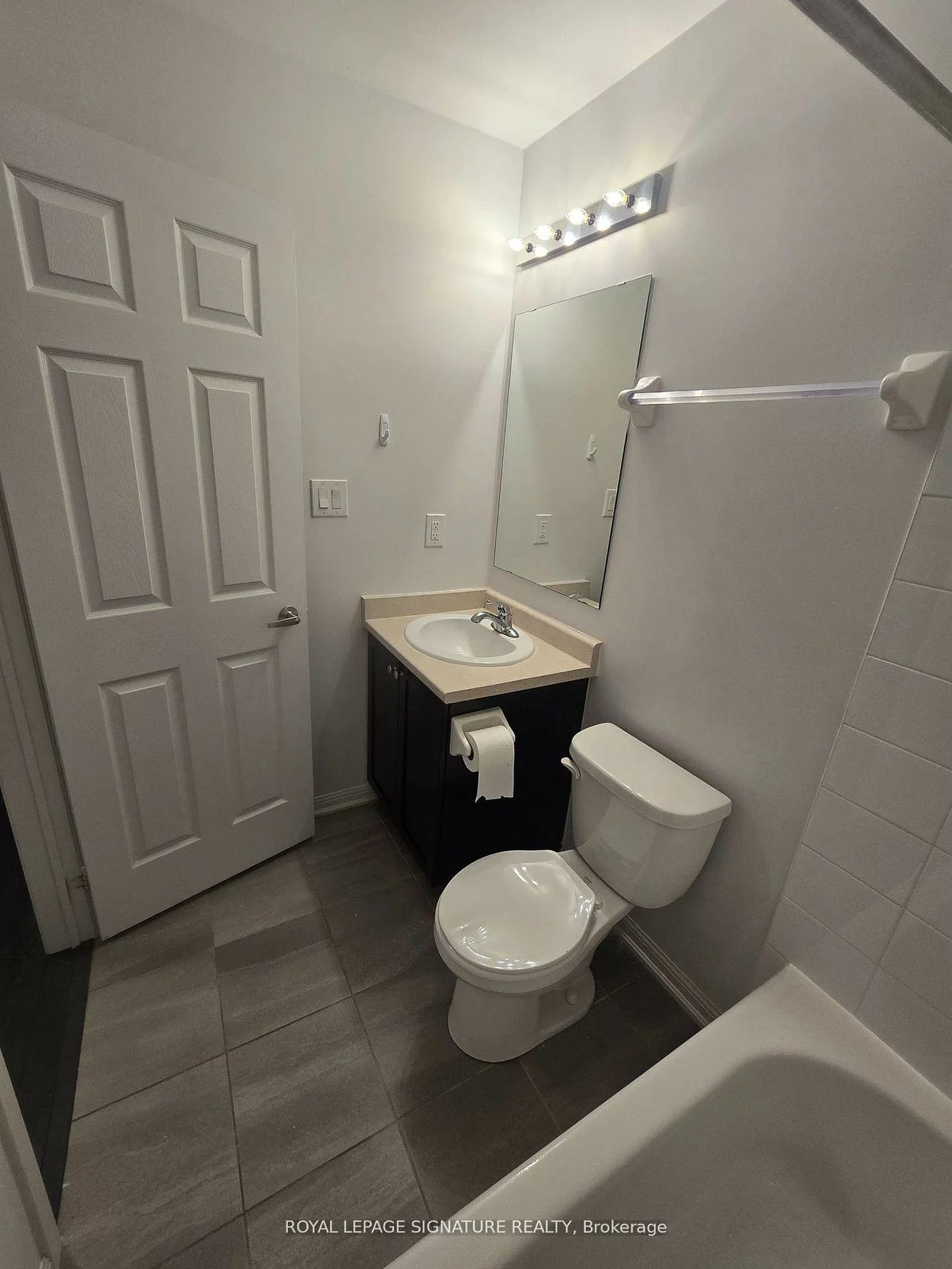 250, Sunny Meadow, Sandringham-Wellington, Brampton