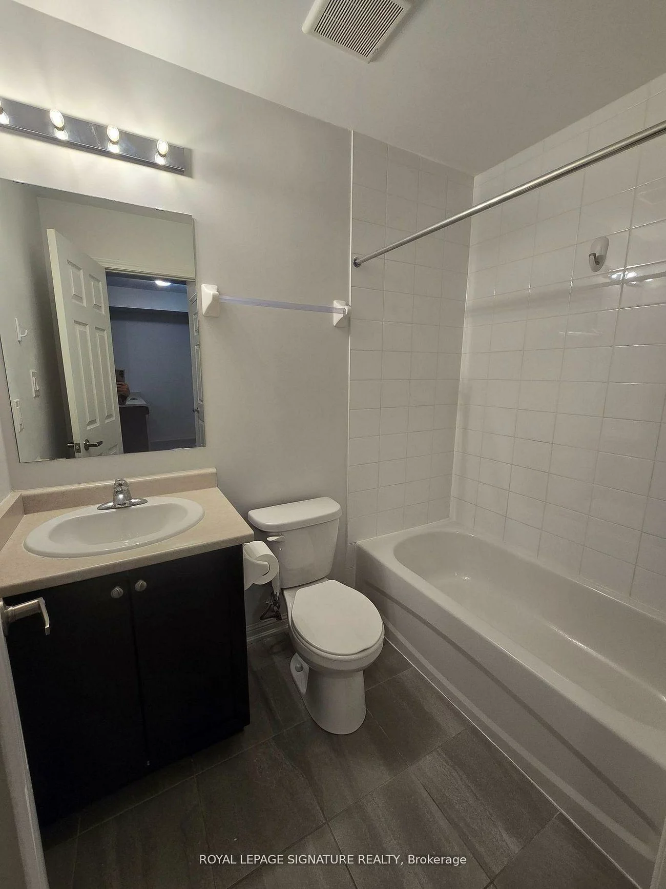 250, Sunny Meadow, Sandringham-Wellington, Brampton