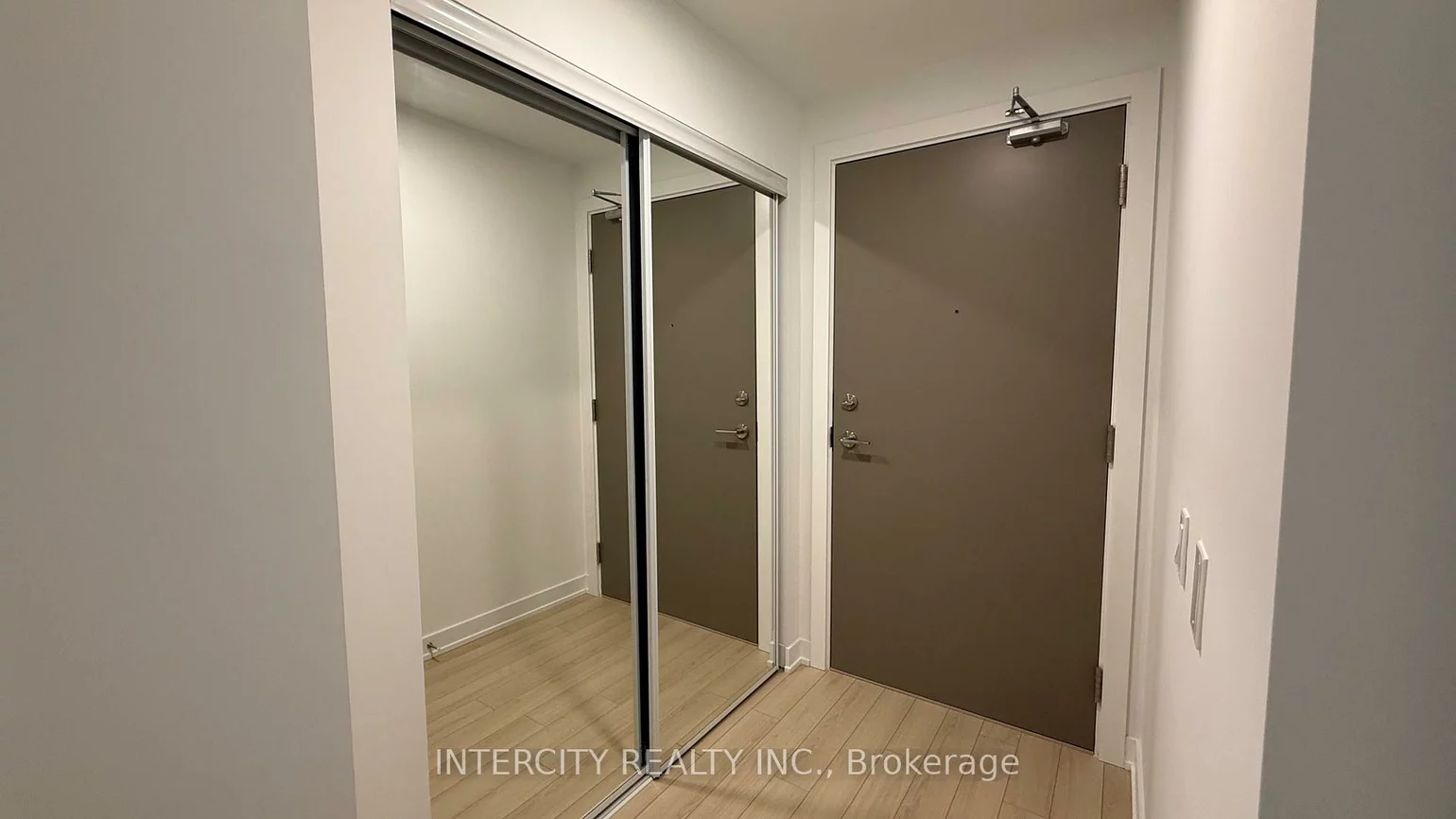 15, Skyridge, Bram East, Brampton