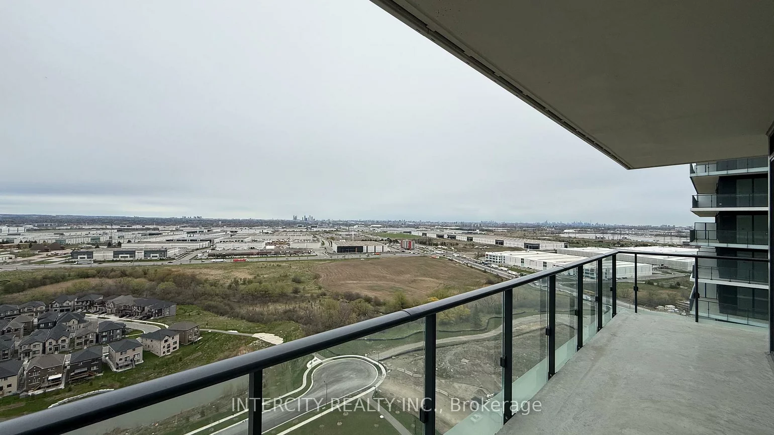 15, Skyridge, Bram East, Brampton