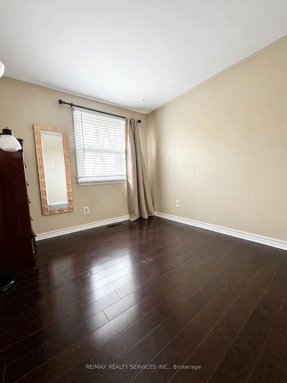 50, Eden, Southgate, Brampton
