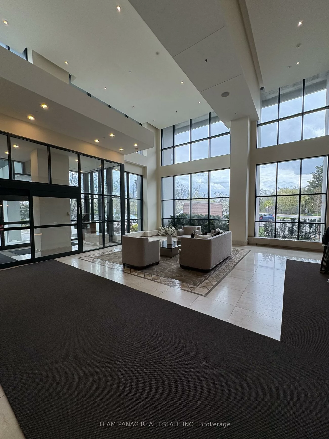 100, John, Downtown Brampton, Brampton