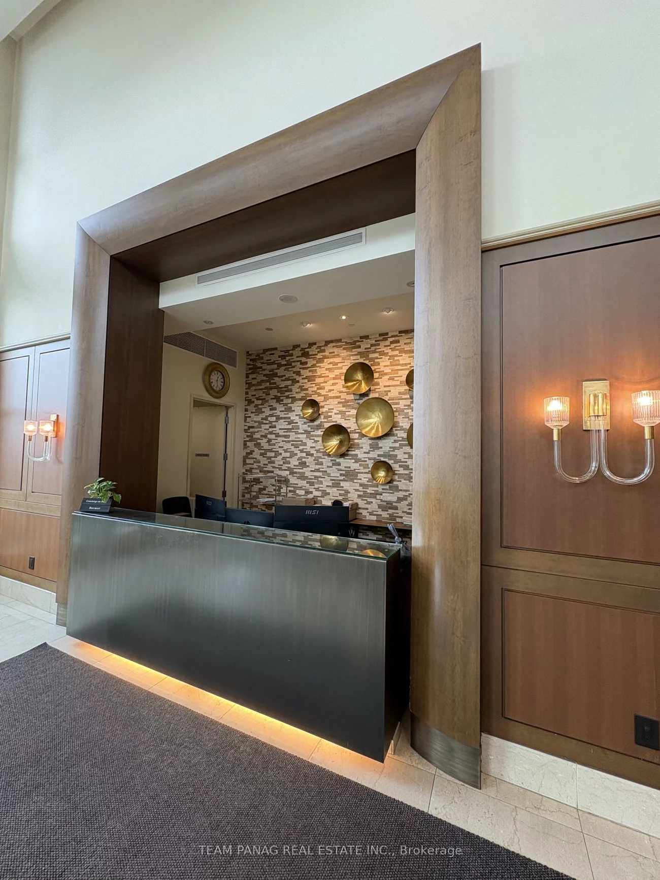 100, John, Downtown Brampton, Brampton